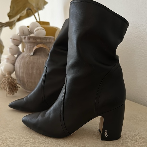 Boots - Picture 2 of 6